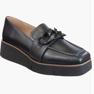 Naked Feet Privy Platform Loafer Size 6